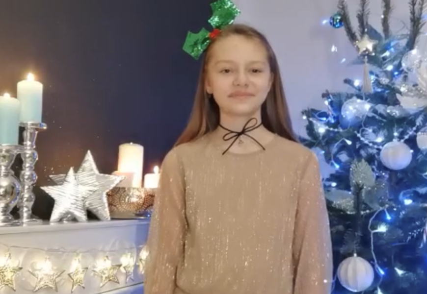Laura podczas występu