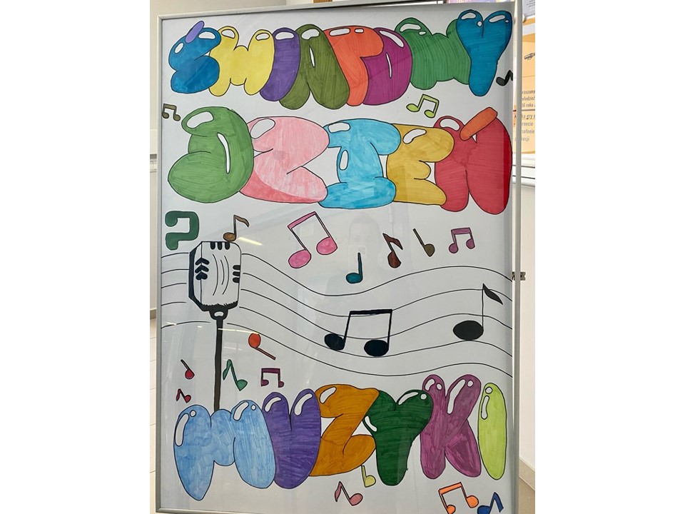 Plakat wykonany przez uczniów w ramach Międzynarodowego Dnia Muzyki