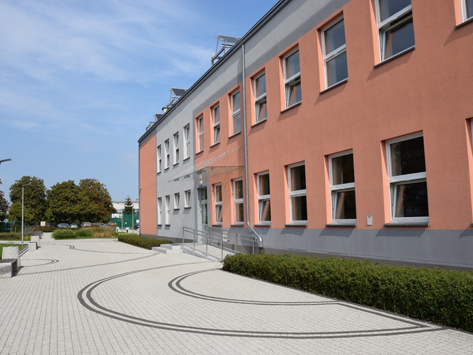 Budynek szkoły klas 0-4